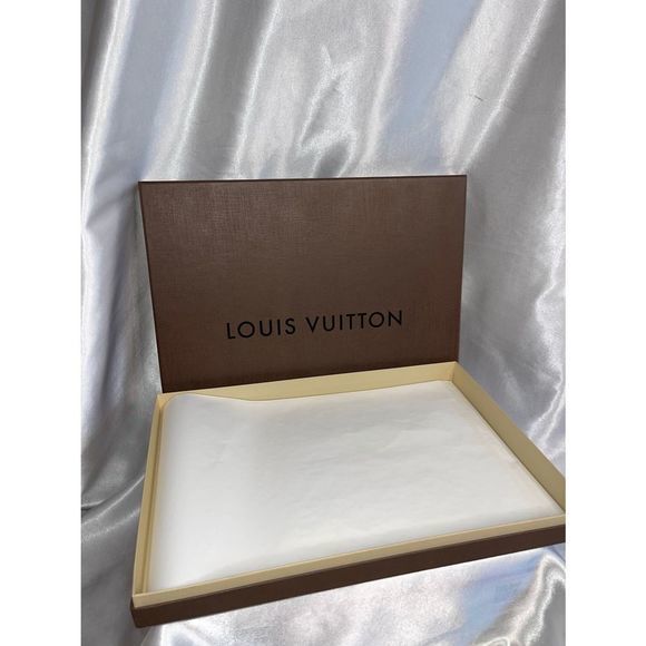 Authentic Louis Vuitton box
14 in. X 10 X 2 in. 

Item 807 - Picture 2 of 3